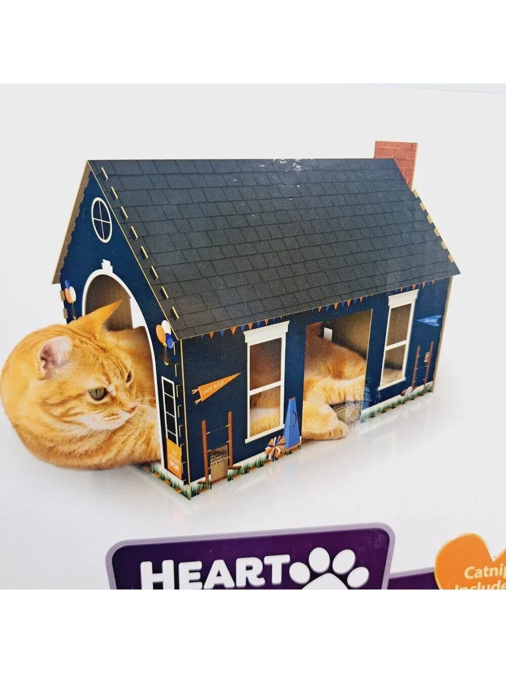 Tailgate Cat or Small Pet House with Cardboard Scratching Boards